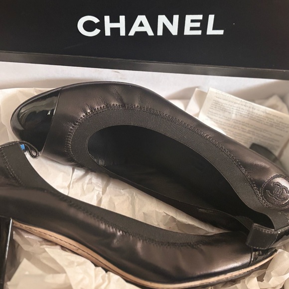 CHANEL Shoes - Chanel Black Leather Flats